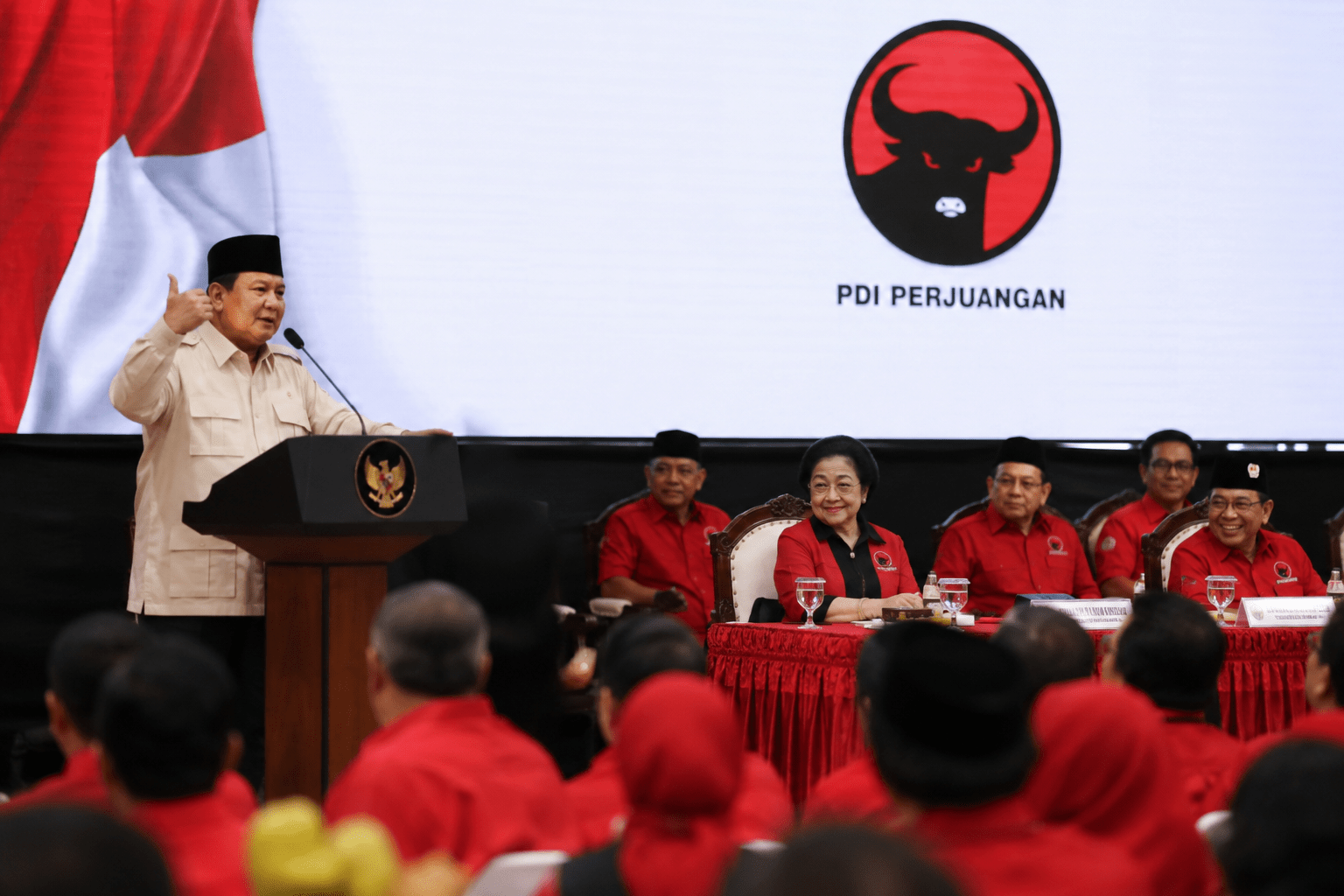 Prabowo Puji PDIP Meski Akui Kerap “Pilu” Dengar Kritik Keras Sebelum Tidur