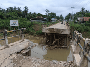 Jembatan Putus di Lampung Tengah Hambat Aktivitas Warga dan Pelajar