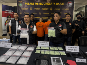 Dua Pengedar Narkoba Ditangkap di Jakarta Barat, Sabu dan Ekstasi Disita
