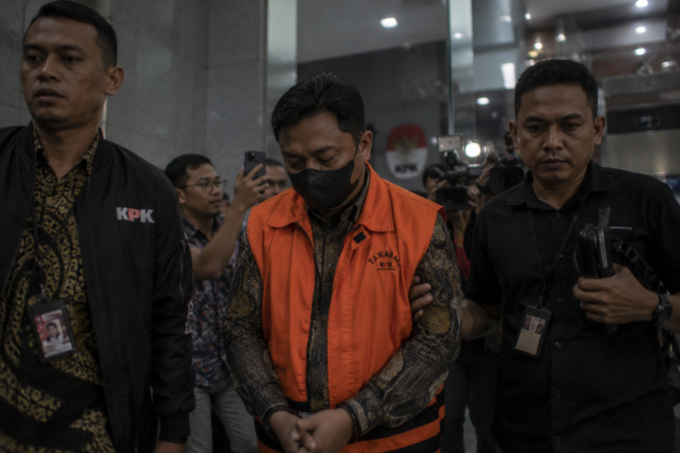 Eks Intel Bea Cukai Ungkap Ada Titipan Rp1 Miliar dari Blueray, Mengaku Menolak