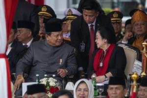 Prabowo dan Megawati Tampak Akrab di Upacara Pancasila, Pengamat Sebut Politik Tak Harus Bermusuhan