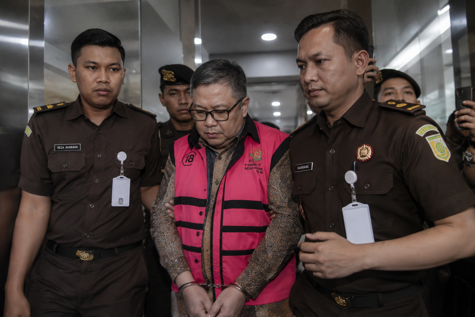 Tersangka Korupsi MBG Bertambah Jadi Enam Orang, Ketua Yayasan IFSR Masuk Daftar Terbaru