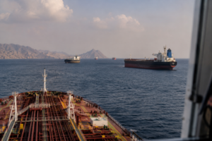 Kapal Tanker Tetap Lintasi Selat Hormuz di Tengah Memanasnya Konflik AS-Iran