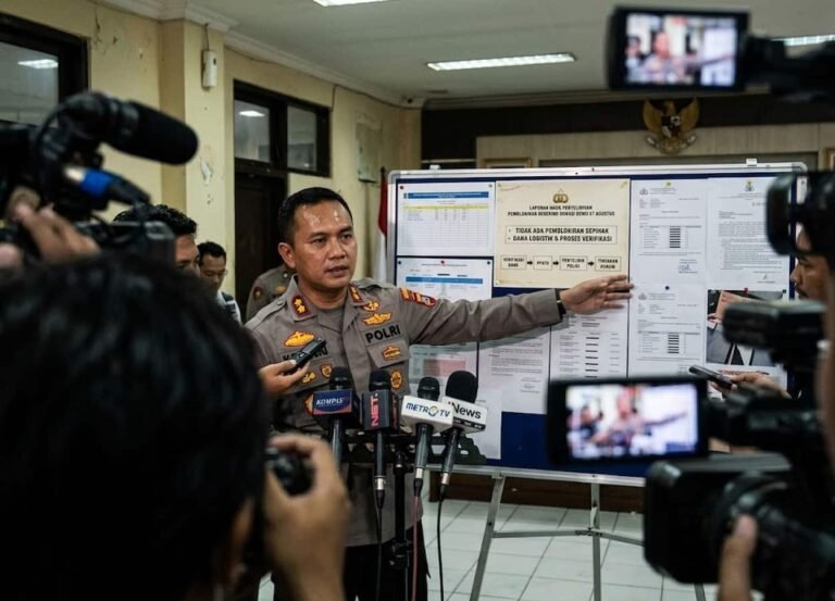 Polisi Bantah Blokir Sepihak Rekening Donasi Massa
