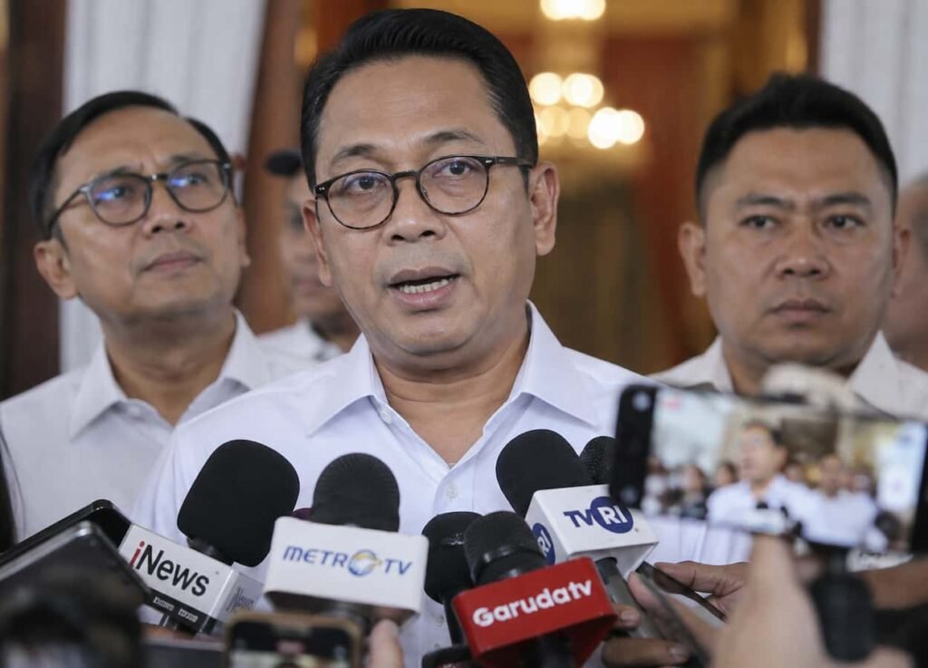Gerindra Soroti Bakom, Buntut Rating Prabowo 