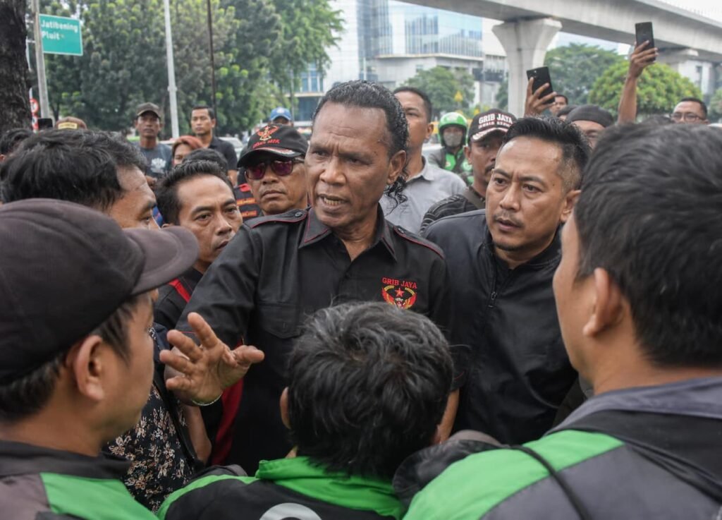 Cegah Kericuhan, Hercules Bubarkan Massa Slipi Jakarta 