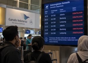 Rute Penerbangan Garuda Dibatalkan Imbas Abu Vulkanik