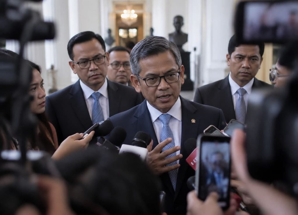 Pernyataan Suahasil Terkait Dengan Pencopotan Purbaya